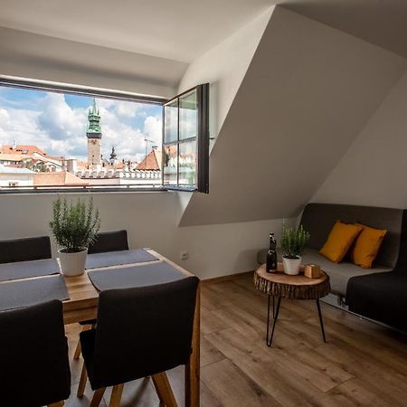 Apartmany Na Mikulasskem Namesti Znojmo Bagian luar foto