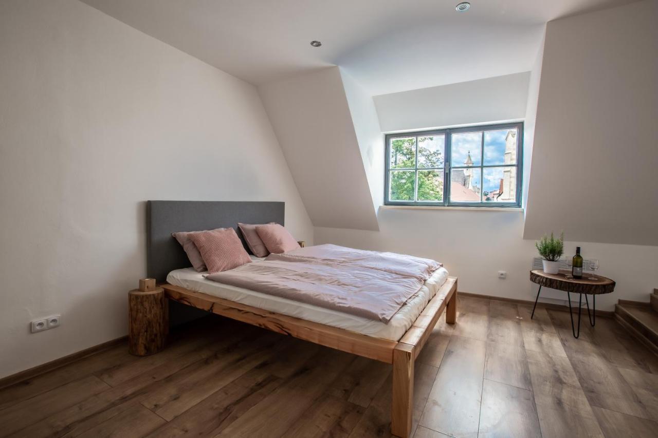 Apartmany Na Mikulasskem Namesti Znojmo Bagian luar foto