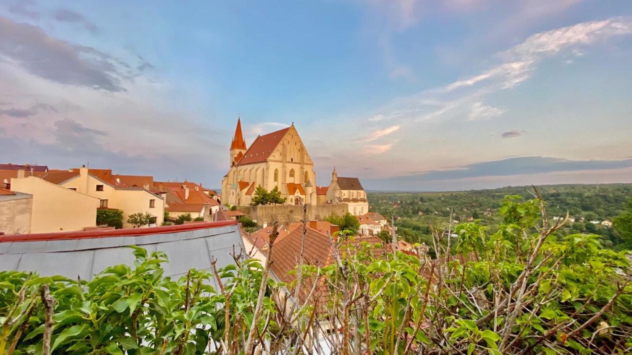 Apartmany Na Mikulasskem Namesti Znojmo Bagian luar foto